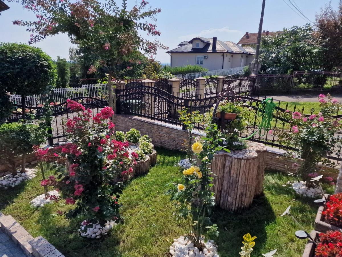 Villa Jankovic Modrica Buitenkant foto